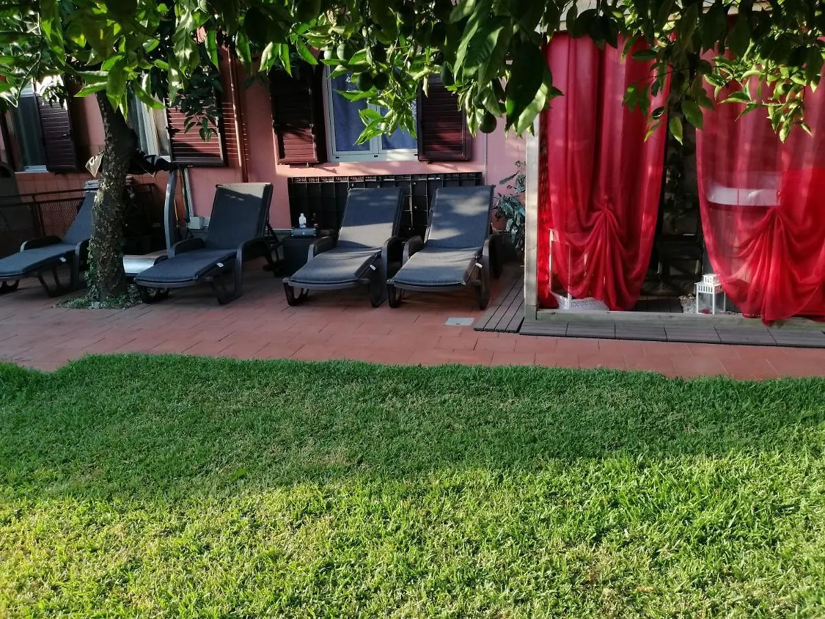 Casa Vacanze Noemi Riposto 0*,  Italia
